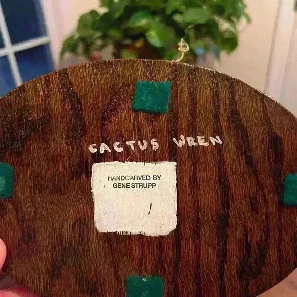 Hand-carved Bird Gene Strupp Cactus Wren - Picture 8 of 8